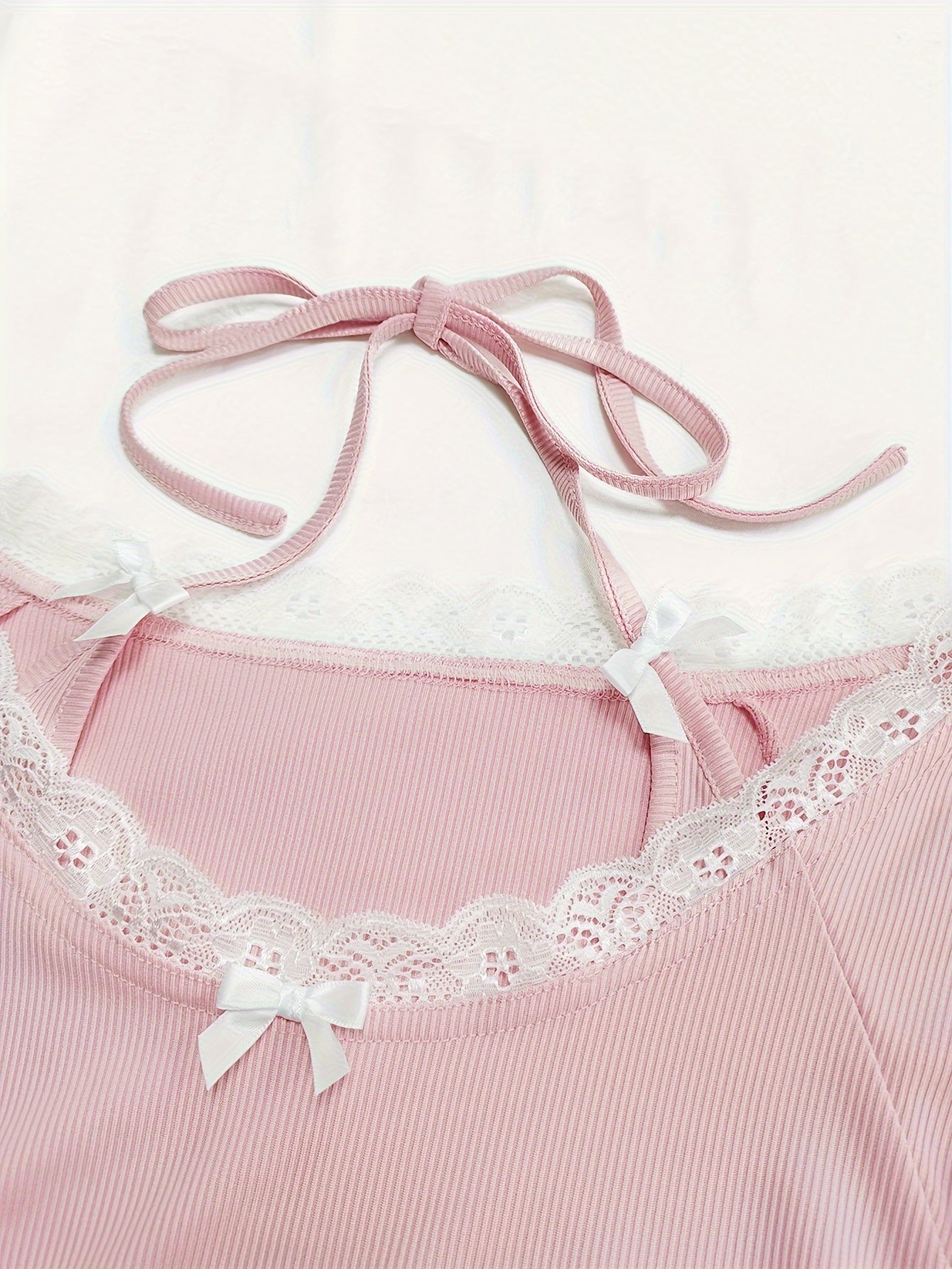 [Lace Decor Contrast T-shirt] Contrast Lace Bow Decor T-shirt, Y2K Lettuce Trim Short Sleeve Top For Spring & Summer, Women's Clothing