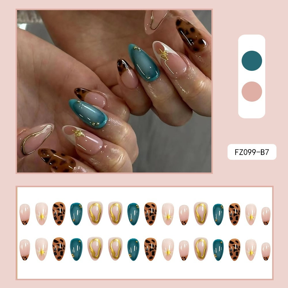 Best-selling Leopard Print Nails