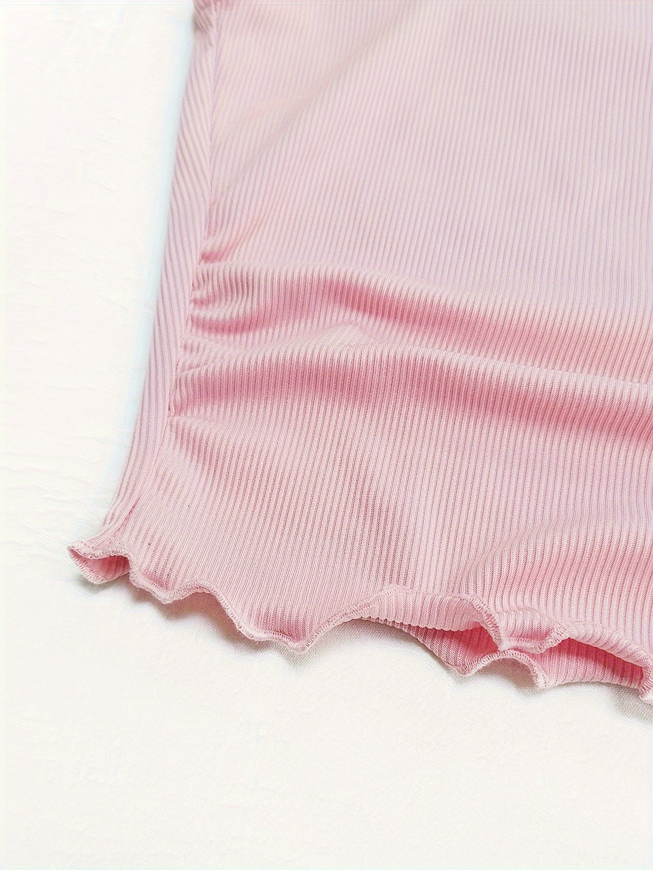 [Lace Decor Contrast T-shirt] Contrast Lace Bow Decor T-shirt, Y2K Lettuce Trim Short Sleeve Top For Spring & Summer, Women's Clothing